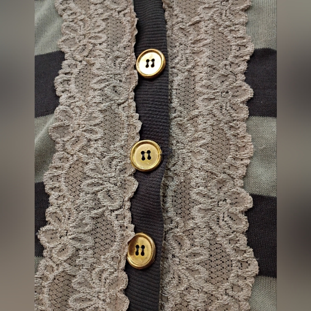 Anthropologie and Cream Lace Sweater.Like New Condition - Picture 3 of 5